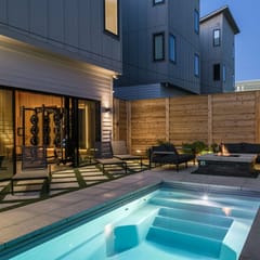 Sunny Modern Oasis