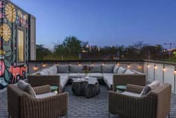 Sunny Modern Oasis - Image 2