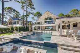 15 Bald Eagle • Oceanfront, Direct Beach Access, 8BR, Heated Pool & Spa - Image 2