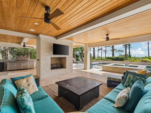 Sea Pines Oceanfront Estate • 6BR, Heated Pool & Spa, Elevator, Direct Beach Access - Image 4