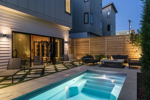 Sunny Modern Oasis - Image 1